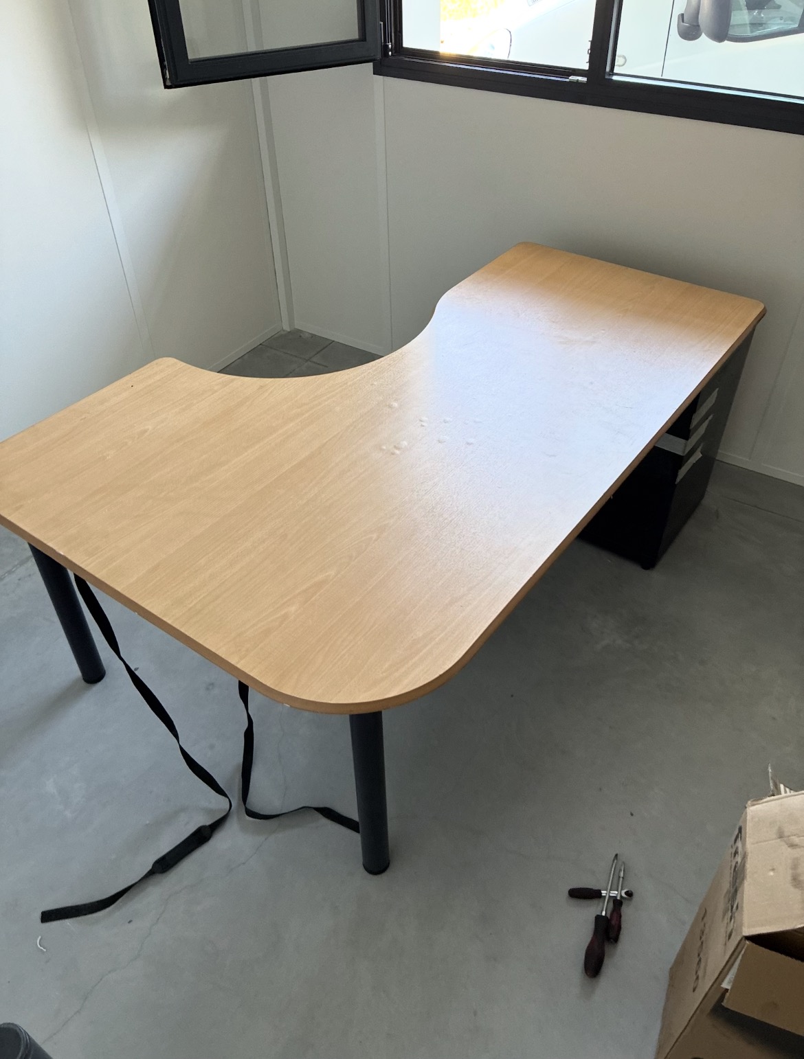 Bureau d'accueil du garage